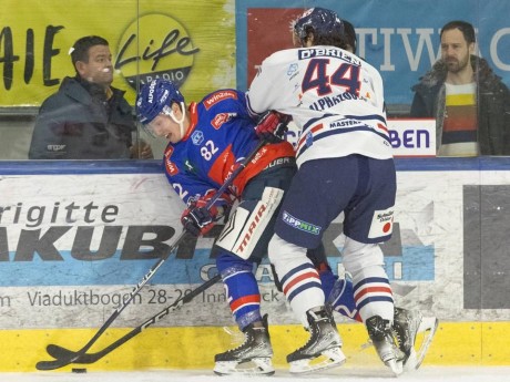 Hiába állt fel 0–2-ről, kikapott Innsbruckban a Hydro Fehérvár AV19 az osztrák hokiligában